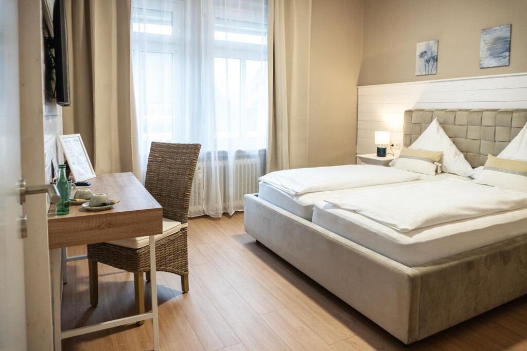 Zum Landsberger Hof Hotel Arnsberg Room photo